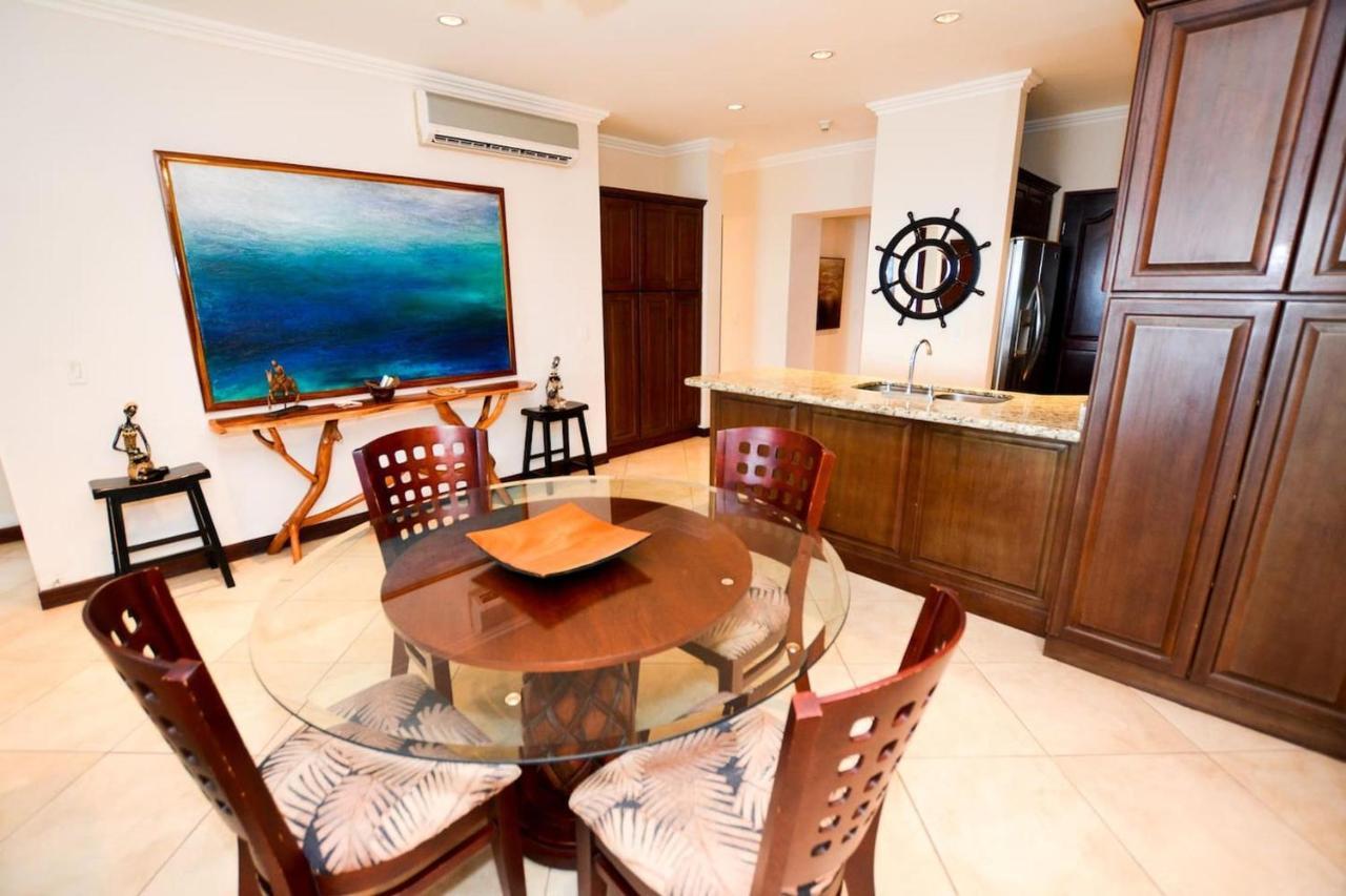 Exquisitely Decorated 5Th-Floor Aerie With Views Of Two Bays In Flamingo Villa Playa Flamingo Exterior photo