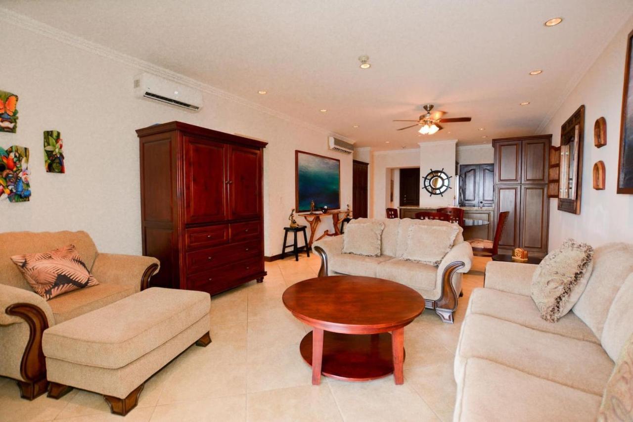 Exquisitely Decorated 5Th-Floor Aerie With Views Of Two Bays In Flamingo Villa Playa Flamingo Exterior photo